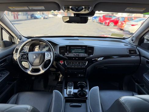 Used 2020 Honda Pilot Touring image 54