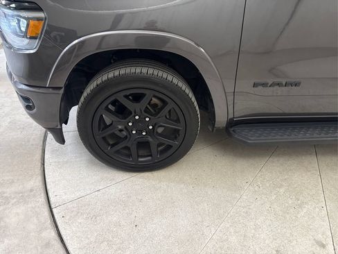 Used 2022 RAM 1500 Laramie AWD/4WD image 9