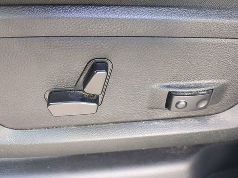 Used 2024 RAM 2500 Big Horn image 21