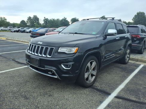 Used 2015 Jeep Grand Cherokee Overland w/ Advanced Technology Group AWD/4WD image 2