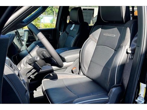 New 2026 RAM 2500 Laramie w/ Sport Appearance Package AWD/4WD image 9