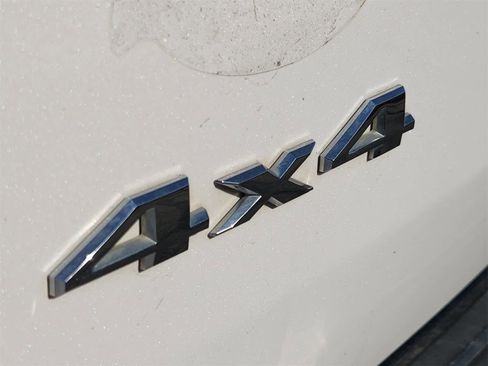 Used 2017 Jeep Grand Cherokee Overland w/ Jeep Active Safety Group image 12