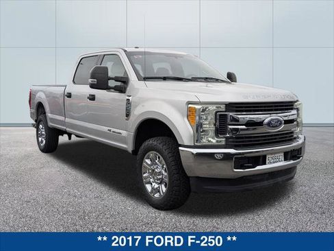 Used 2017 Ford F250 XLT image 7