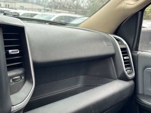 Used 2019 RAM 2500 Big Horn image 29