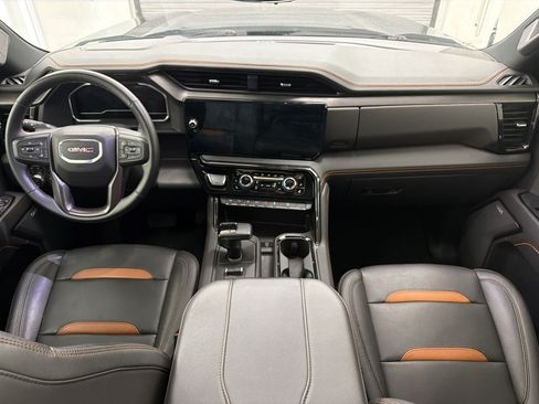 Used 2024 GMC Sierra 1500 AT4 w/ Technology Package AWD/4WD image 16