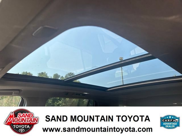 Used 2023 Chevrolet Tahoe Z71 w/ Luxury Package AWD/4WD image 16