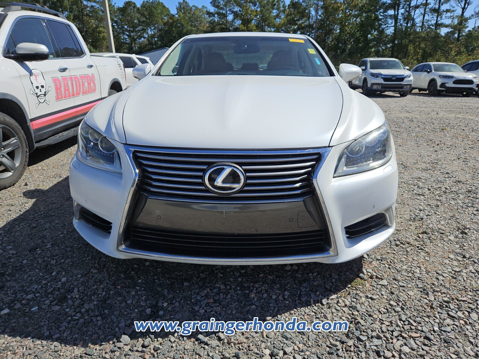 Used 2015 Lexus LS 460 w/ Comfort Package RWD image 3