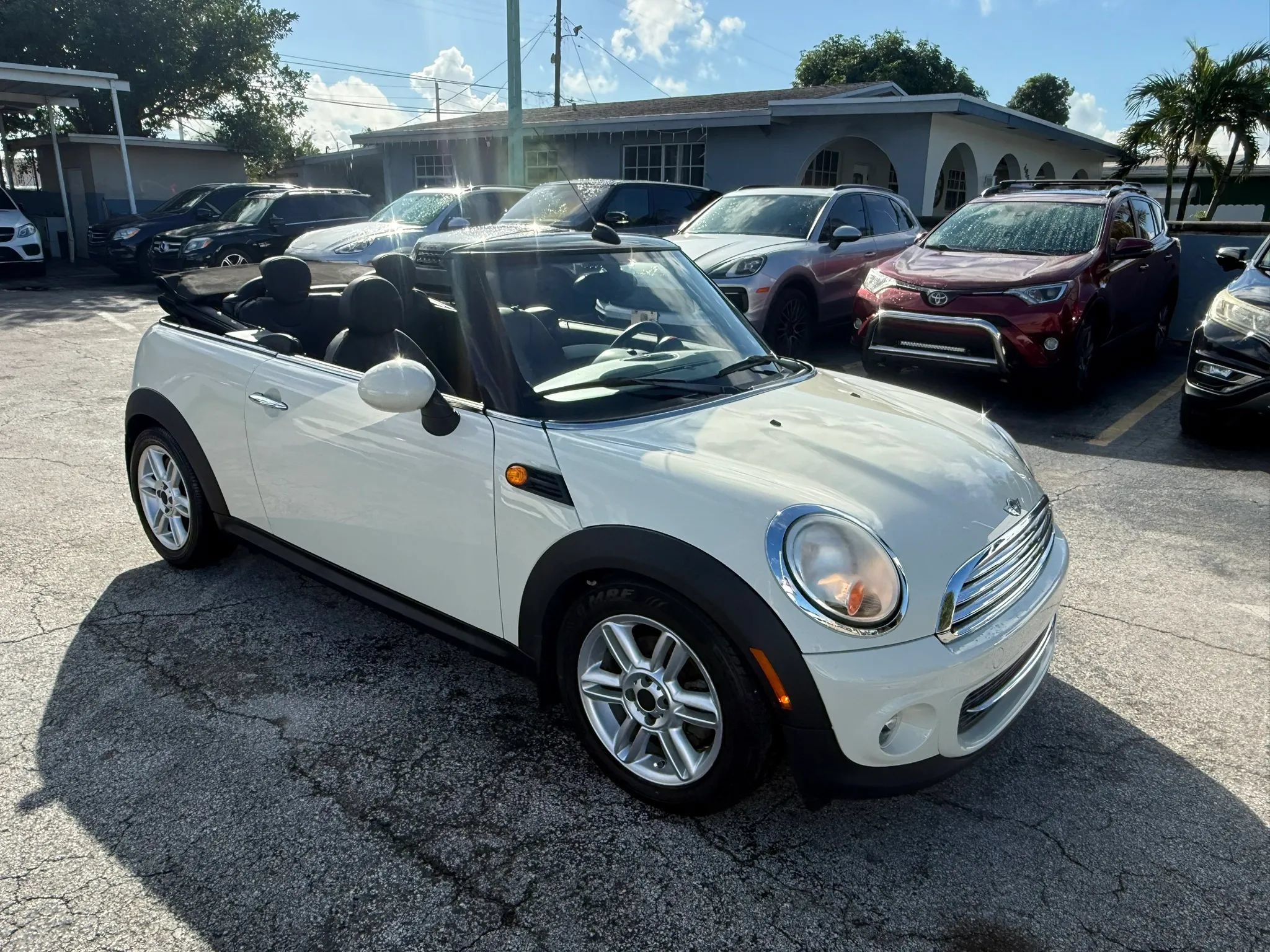 Used 2012 MINI Cooper Convertible FWD image 28