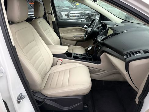 Used 2018 Ford Escape SEL AWD/4WD image 21