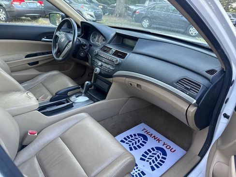 Used 2011 Honda Accord SE image 9