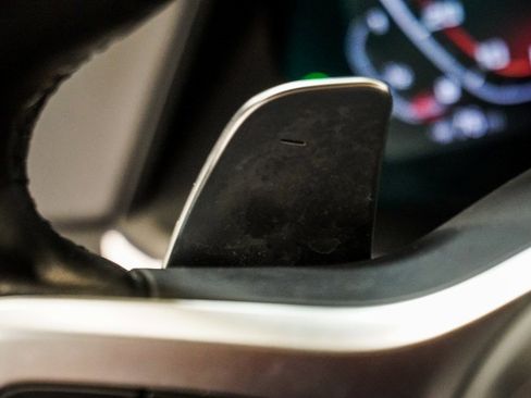 Used 2020 BMW X5 M50i w/ Premium Package image 32