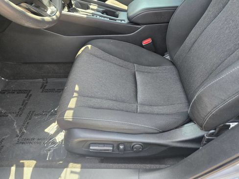 Used 2024 Honda Accord EX image 10