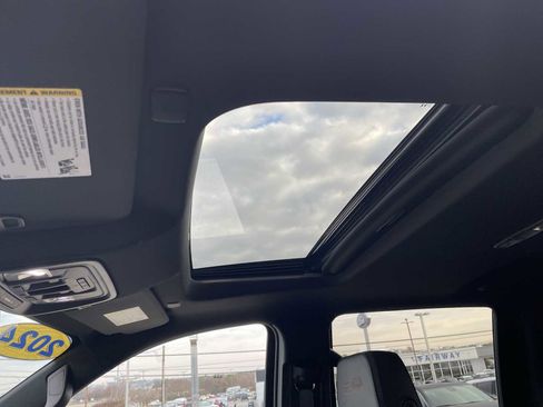 Certified 2024 Chevrolet Silverado 3500 High Country w/ High Country Premium Package image 18