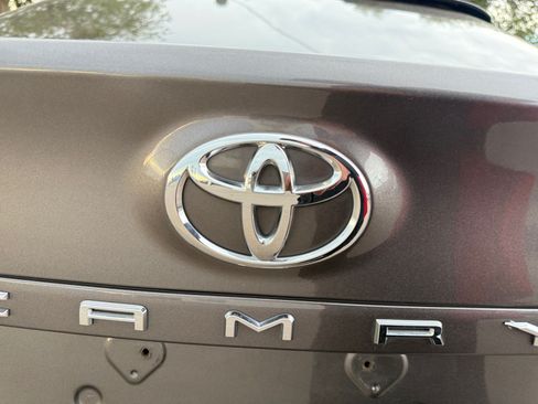 Used 2020 Toyota Camry LE w/ Carpet Mat Package FWD image 22