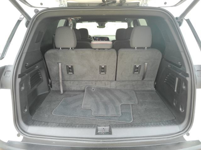 Used 2026 Chevrolet Traverse LT w/ Driver Confidence Package FWD image 26