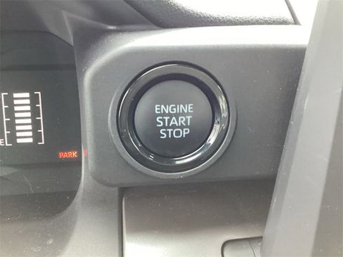 Certified 2025 Toyota Tacoma SR5 w/ SR5 Upgrade Package image 20