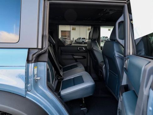 Used 2024 Ford Bronco Outer Banks w/ Sasquatch Package image 11