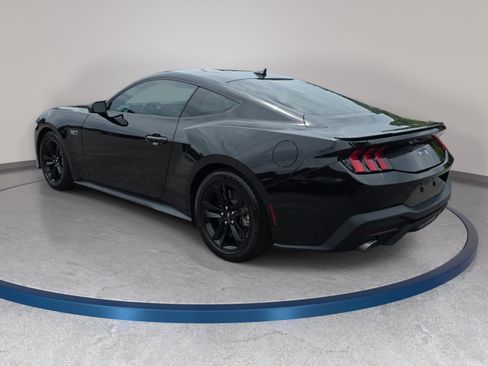 Used 2024 Ford Mustang GT RWD image 7