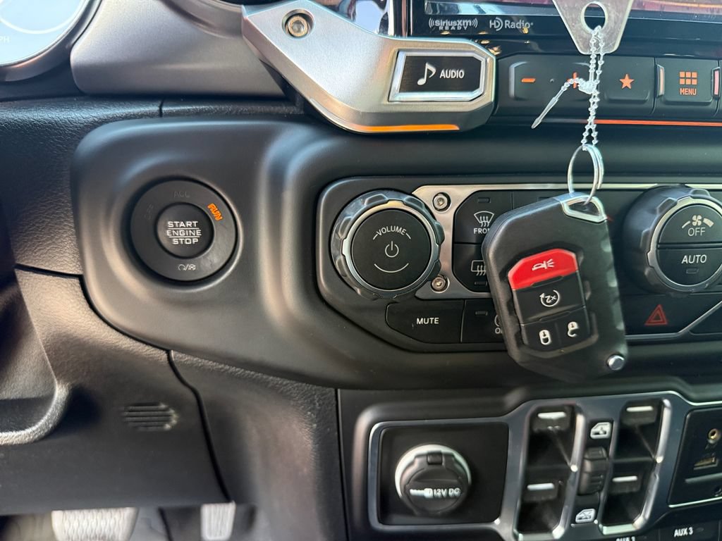 Used 2021 Jeep Gladiator Sport AWD/4WD image 28