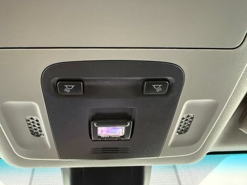 Used 2019 Toyota Camry SE FWD image 21