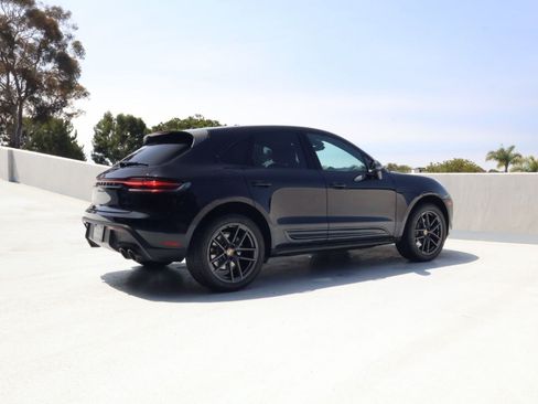 Certified 2024 Porsche Macan Turbo AWD/4WD image 8