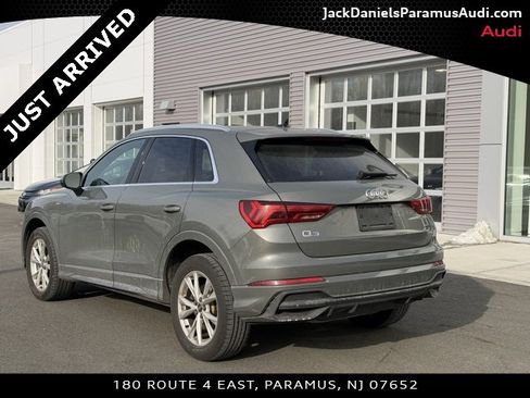 Used 2023 Audi Q3 2.0T Premium w/ Convenience Package image 6