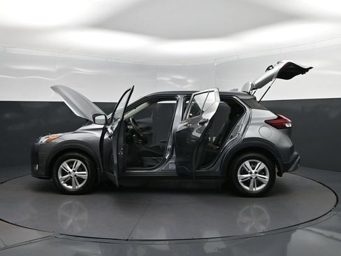 Used 2024 Nissan Kicks S FWD image 46