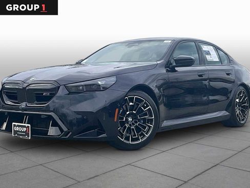 Used 2026 BMW M5 w/ Executive Package image 1