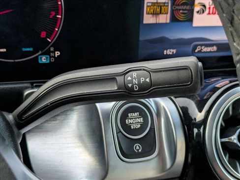 Certified 2025 Mercedes-Benz GLB 250 image 14