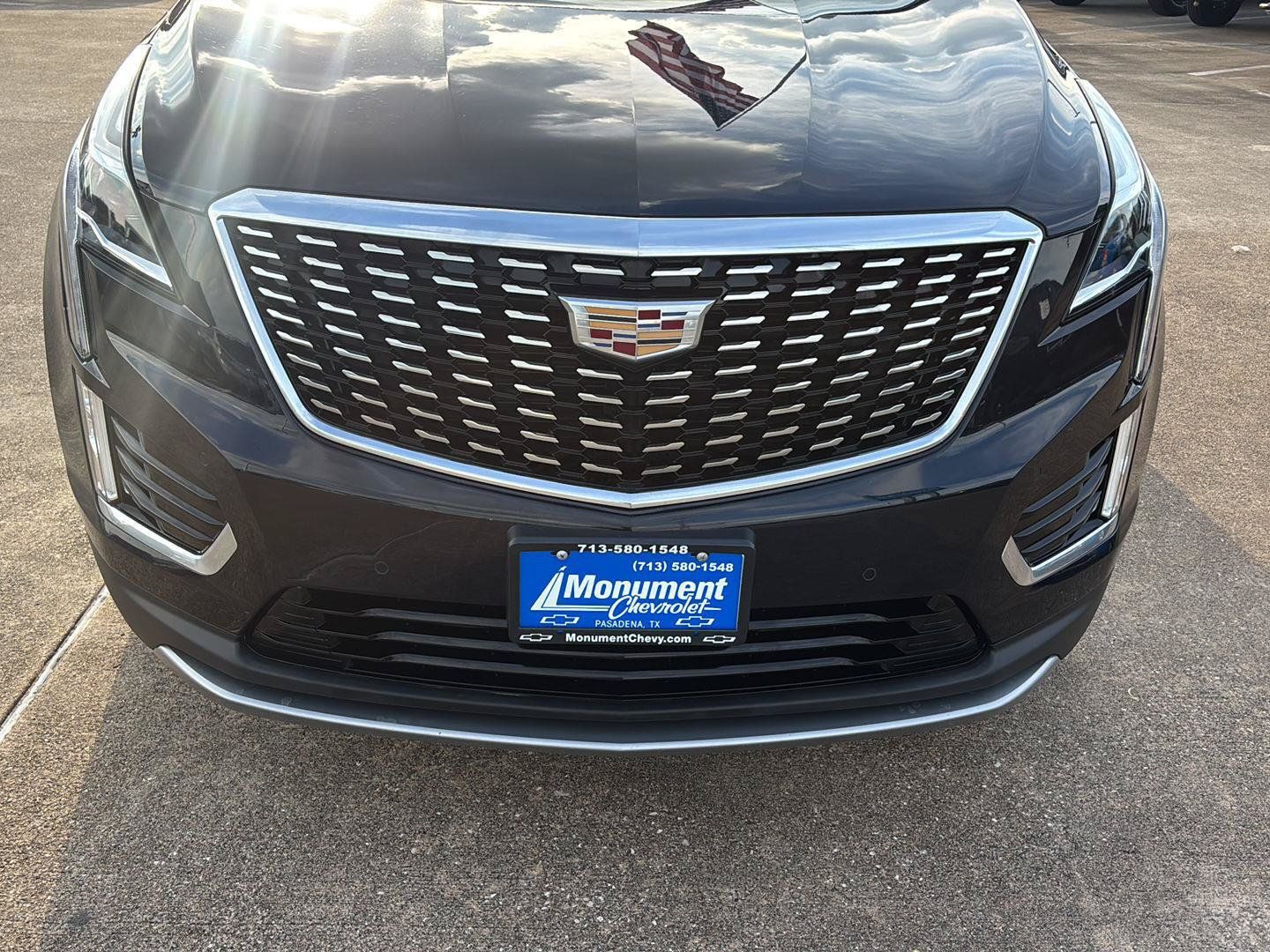 Used 2022 Cadillac XT5 Premium Luxury FWD image 3
