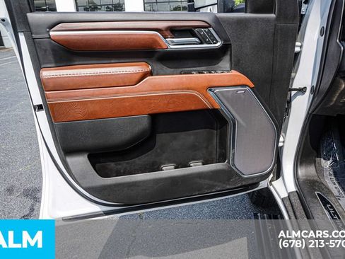 Used 2024 GMC Sierra 3500 Denali Ultimate AWD/4WD image 48
