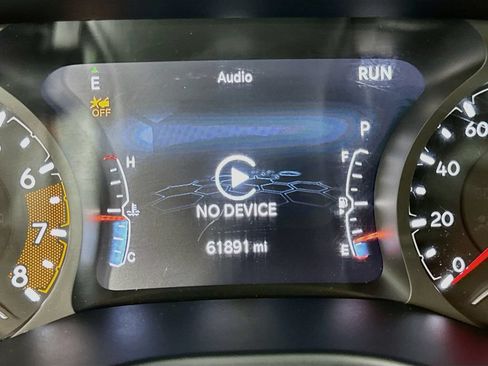 Used 2024 Jeep Compass Latitude AWD/4WD image 22