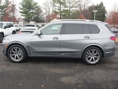 Used 2025 BMW X7 xDrive40i w/ Executive Package image 5