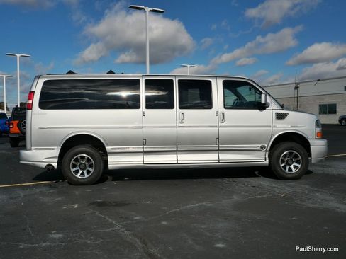 Used 2013 GMC Savana 2500 image 17