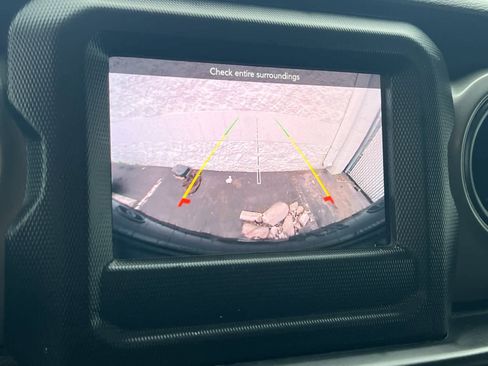 Used 2022 Jeep Wrangler Unlimited Sport image 18