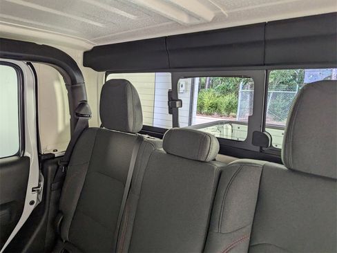 New 2025 Jeep Gladiator Rubicon w/ Safety Group image 30