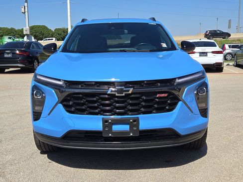 Used 2024 Chevrolet Trax RS FWD image 10