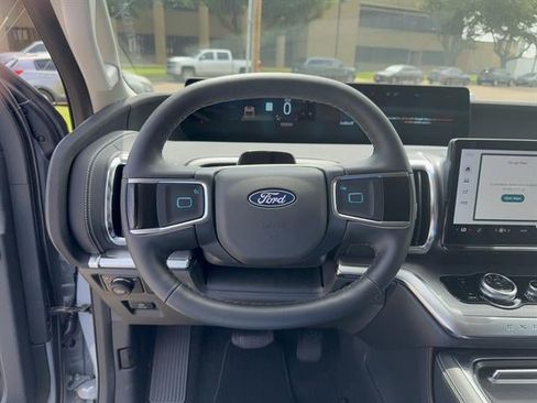 New 2027 Ford Expedition Platinum w/ Driver's Package AWD/4WD image 12