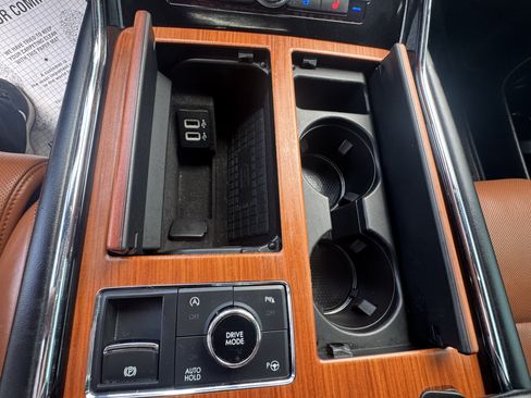 Used 2019 Lincoln Navigator Reserve w/ Cargo Package AWD/4WD image 36
