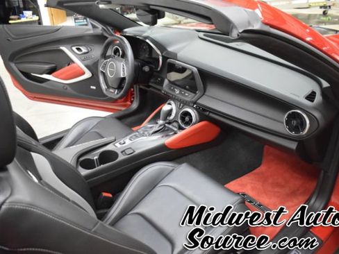 Used 2022 Chevrolet Camaro SS RWD image 31