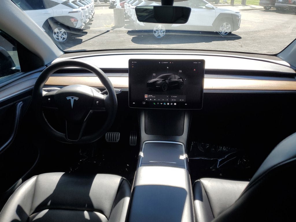 Used 2024 Tesla Model Y Performance AWD/4WD image 11