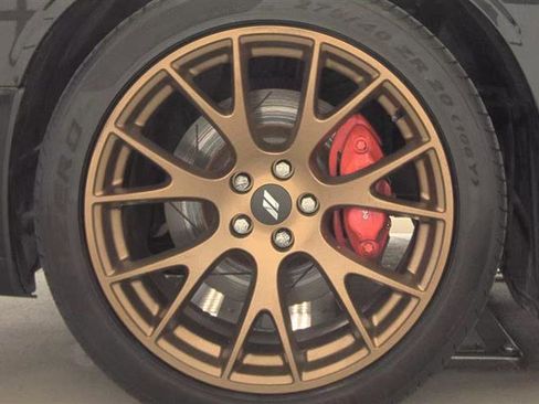 Used 2009 Dodge Challenger SRT8 w/ SRT Option Group II RWD image 13