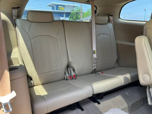 Used 2011 Buick Enclave CXL FWD image 15