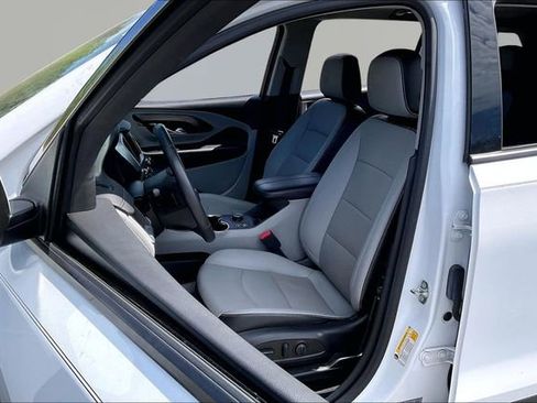 Used 2022 GMC Terrain SLT w/ Infotainment Package II image 15