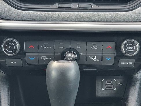 Certified 2022 Jeep Compass Latitude w/ Convenience Group image 29