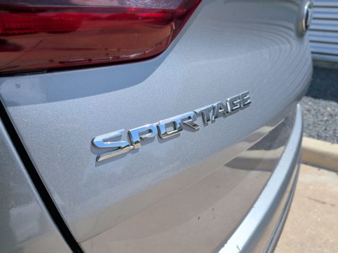 Used 2021 Kia Sportage LX FWD image 34