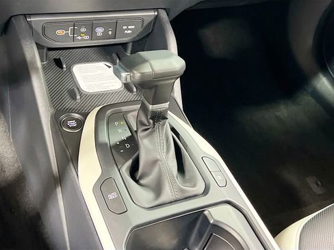 New 2025 Kia K4 GT-Line image 17