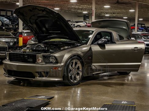Used 2005 Ford Mustang GT image 67