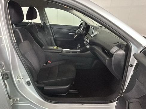 Used 2023 Nissan Sentra SV w/ All-Weather Package FWD image 30