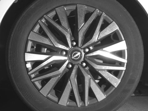 Used 2025 Nissan Altima 2.5 SV image 12